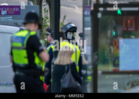18. April 2018 - Greater Manchester Polizei evakuiert der Princess Street und in den umliegenden Straßen nach Mengen instabile Chemikalien wurden in einem Labor gefunden. Stockfoto