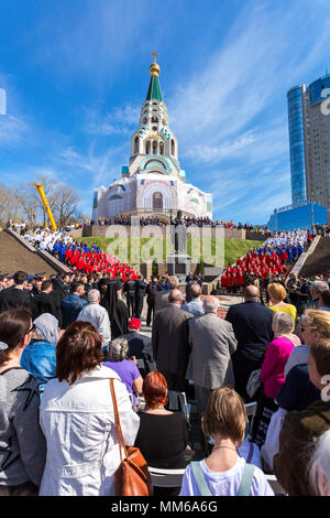 Samara, Russland - 6. Mai 2018: die Zeremonie der Eröffnung eines Denkmal der Heiligen Sophia Prinz Wladimir in der Nähe der Kathedrale der Weisheit Gottes Stockfoto