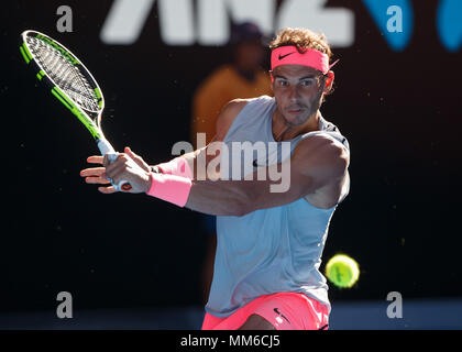 Spanischer Tennisspieler Rafael Nadal spielen geschrieben in Australian Open Tennis Turnier 2018, Melbourne Park, Melbourne, Victoria, Australien. Stockfoto