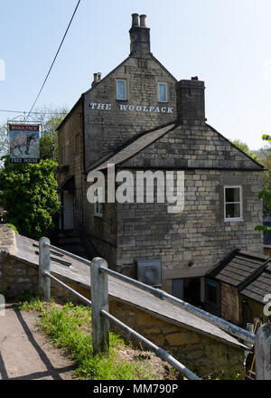 Das Woolpack Pub, Pub von Apfelwein mit Rosie Autor Laurie Lee, Slad, Gloucestershire, VEREINIGTES KÖNIGREICH Stockfoto