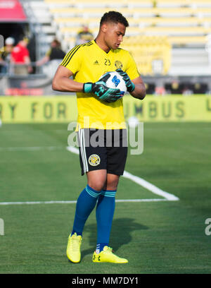 Columbus, USA. Mai 9, 2018: Columbus Crew Torwart Zack Steffen (23) erwärmt sich vor Philadelphia Union ihres Gleichen an Mapfre Stadion. Brent Clark/Alamy leben Nachrichten Stockfoto