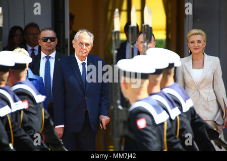 Warschau, Polen. 10. Mai 2018: Präsident Andrzej Duda erhalten tschechische Präsident Milos Zeman und First Lady Ivana Zemanova im Präsidentenpalast in Warschau. © Jake Ratz/Alamy leben Nachrichten Stockfoto