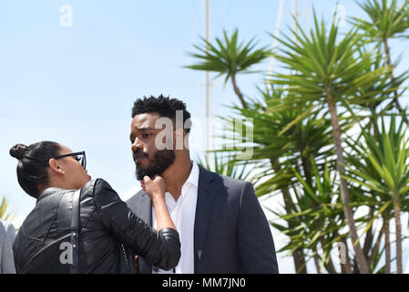 Cannes, Frankreich. 10. Mai, 2018. Ryan Coogler, der Direktor des 'Black Panther', besucht einen Fotoauftrag während des 71. Filmfestival in Cannes. Credit: Idealink Fotografie/Alamy leben Nachrichten Stockfoto