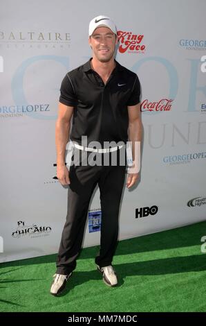 Burbank, CA. 7. Mai, 2018. Kyle Lowder bei der Ankunft für 11. jährlichen George Lopez Stiftung Berühmtheitgolfturnier, Lakeside Golf Club, Burbank, CA Mai 7, 2018. Credit: Priscilla Grant/Everett Collection/Alamy leben Nachrichten Stockfoto