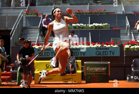 Madrid, Spanien. 10. Mai, 2018. Caroline Garcia feiert Sieg nach Spitzeneinzel gegen Carla Suarez während ihrer ATP Madrid Open Umlauf von 16 Partie Tennis auf dem Caja Magica in Madrid. Credit: Manu Reino/SOPA Images/ZUMA Draht/Alamy leben Nachrichten Stockfoto