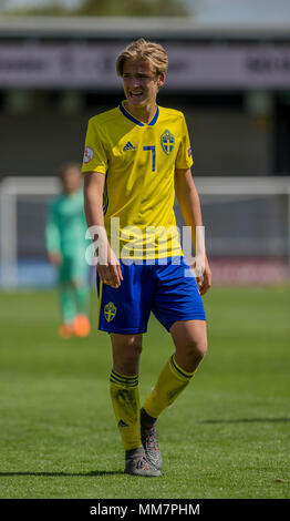 Burton upon Trent, Großbritannien. 10. Mai 2018. 10. Mai, Pirelli Stadium, Burton upon Trent, England; UEFA U17 Europameisterschaft, Schweden und Portugal; Fredrik Hammar von Schweden Quelle: Aktion Plus Sport Bilder/Alamy leben Nachrichten Stockfoto