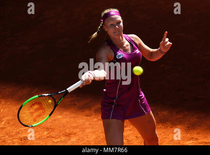 Madrid, Spanien. 10. Mai 2018: Madrid, Spanien. 10. Mai 2018. Mutua Madrid Open 2018 von Tennis. (Foto: Jose Cuesta/261/Cordon drücken). Übereinstimmung zwischen Maria Sharapova (RUS) und Kiki Bertens (NED). Credit: CORDON PRESSE/Alamy Live News Credit: CORDON PRESSE/Alamy leben Nachrichten Stockfoto
