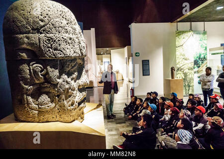 Mexiko-Stadt, Polanco, Hispanic Museo Nacional de Antropologia National Museum of Anthropology, innen, Ausstellungssammlung, Olmec, Monume Stockfoto