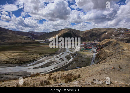 Die umliegenden Dörfer in Tagong Grasland, Sichuan, China Stockfoto