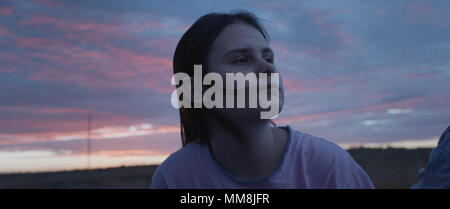 RELEASE DATE: April 13, 2018 TITEL: Der Reiter Studio: Sony Pictures Classics REGISSEUR: Chloe Zhao PLOT: Nach einem in der Nähe von schweren Kopfverletzungen, ein junger Cowboy verpflichtet sich, die Suche nach einer neuen Identität und was es bedeutet, ein Mann in den Heartland von Amerika zu sein. STARRING: LILLY JANDREAU als Lilly Blackburn. (Bild: © Sony Pictures Classics/Entertainment Bilder) Stockfoto