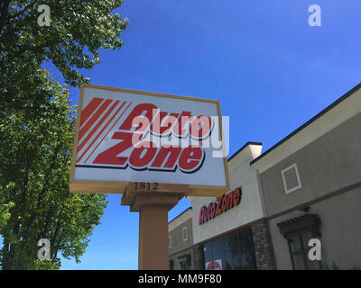 Autozone Store und melden Sie in San Jose Kalifornien Stockfoto