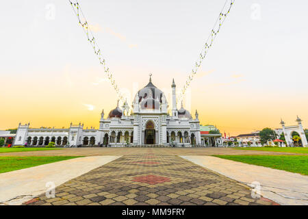 KEDAH, MALAYSIA - 14. AUGUST 2017: Zahir Moschee in Alor Setar, Kedah, Malaysia. Die Architektur Stil ist Mix aus traditionellen malaiischen mit Indischen mongolischen Inf Stockfoto