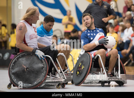 Invictus Games (gegründet 2014) ist ein internationales adaptives Multisport-Event für verwundete und verletzte Soldaten und Veteranen. Das Archivbild dokumentiert ein Rugby-Spiel zwischen den USA und Italien im Mattamy Athletic Centre in Toronto am 27. September 2017. Stockfoto