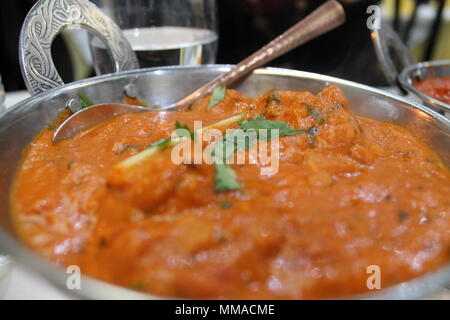 Typische indische Chicken Tikka Masala Essen Stockfoto