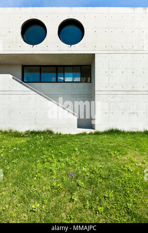 Schönes, modernes Haus in Zement, Outdoor, Fassade Stockfoto