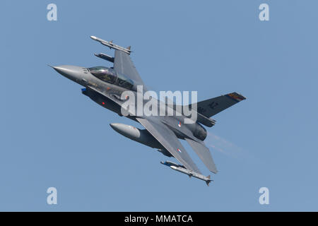 Leeuwarden, Niederlande, April 18, 2018: ein RNLAF F-16 mit Markierungen von Tucson Air Force Base während der Frisian Flag Übung Stockfoto