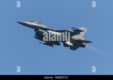 Leeuwarden, Niederlande, April 18, 2018: ein RNLAF F-16 während der Frisian Flag Übung Stockfoto
