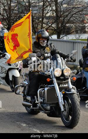 Glasgow, Schottland, Großbritannien. Der 1. April 2018. Hunderte von Bikern in Glasgow für das jährliche Ostern Parade versammelt in der Hilfe des Glasgow Kinder Krankenhaus Stockfoto