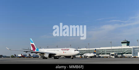 A330, A330-200, 200, A330, Eurowings, Airbus, Roll Out, Satellit, Turm, Terminal 2, Flugzeuge, Flugzeug, Flugzeug, Flughafen München, München, Deutschland, Stockfoto