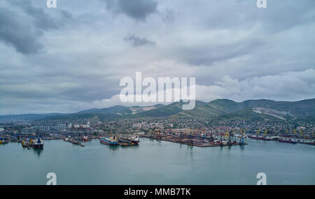 Schiff im Hafen Stockfoto
