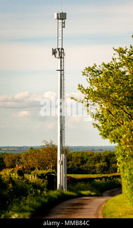 High speed ländlichen Breitband Turm auf Charlton Hügel, durch Airband zum Anschluss von Shropshire betrieben Stockfoto