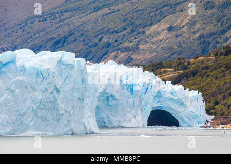 Perito Moreno Gletscher ice Brücke, Patagonien, Argentinien Stockfoto