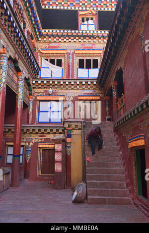 Innenraum der Heiligen Bakong Schrift Druckmaschine Kloster in Dege, Sichuan, China Stockfoto