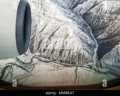 Luftaufnahme von Ladakh schneebedeckte Berge, Jammu und Kaschmir, Indien, Asien. Stockfoto