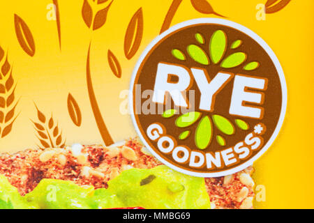 Roggen Güte Detail auf der Packung mit Ryvita einfach Sesam crunchy Roggen Brot Stockfoto