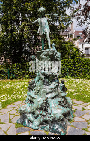 Peter Pan Statue in Egmont Park (Parc d'Egmont) Brüssel Stockfoto