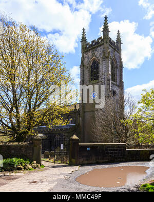 Der Friedhof rund um die Kirche der Hl. Apostel Thomas ing Heptonstall, West Yorkshire Stockfoto