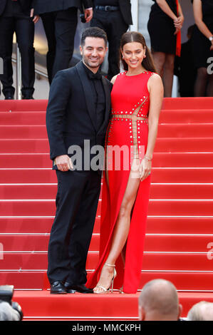 Cannes, Frankreich. 10. Mai, 2018. Irina Shayk und Gast der 'Sorry Engel/Plaire, aimer et courir Vite" Premiere während der 71St Cannes Film Festival im Palais des Festivals am 10. Mai 2018 in Cannes, Frankreich Quelle: Geisler-Fotopress/Alamy Leben Nachrichten an Stockfoto