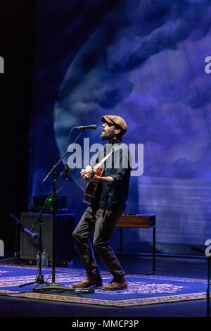 Dublin, Dublin, Irland. 9. Mai, 2018. Ray LaMontagne führt Live auf der Bühne im Bord Gais Energy Theater in Dublin, Irland. Credit: Ben Ryan/SOPA Images/ZUMA Draht/Alamy leben Nachrichten Stockfoto