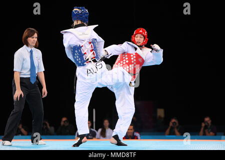 Jasmin Kreuz von Australien vs Stella Whitehead Großbritannien während der Olympischen Spiele 2012 in London bereitet Test Event am ExCel Arena, London, 4. Dezember 2011 Stockfoto