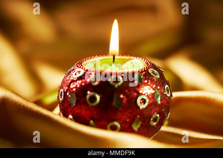 Hindu traditionelle Diwali-fest Diya Kerzen leuchten Niemand Stockfoto