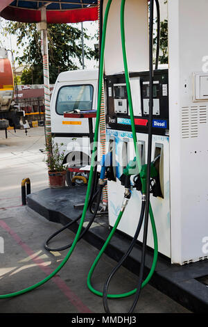 Benzin, Diesel Preise täglich ab heute Fuel-Station überarbeitet werden Stockfoto