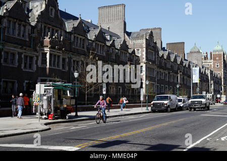 April 23, 2018 - Philadelphia, PA, USA: Einen frühen Frühling Szene des urbanen Lebens in University City, Philadelphia. Stockfoto