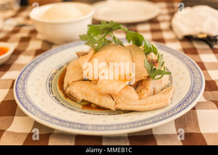 Gedünsteter Reis mit Huhn Suppe in Singapur Stockfoto