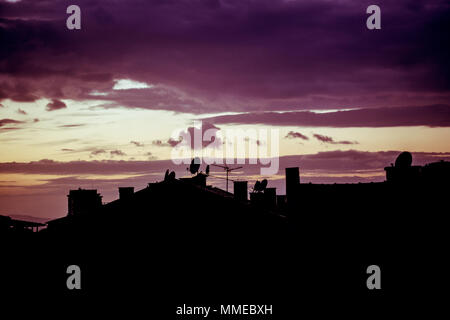 Panoramablick auf die bunten Wolken Sonnenuntergänge und Landschaften aus ankara Türkei Stockfoto