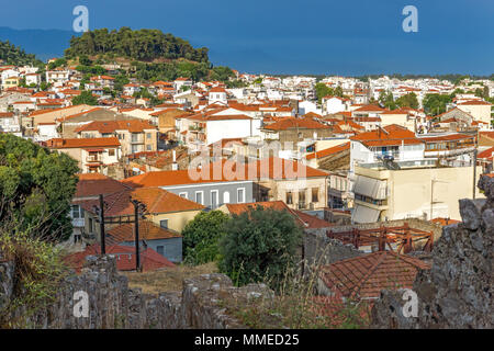 Panoramablick auf die Stadt Nafpaktos, Westgriechenland Stockfoto