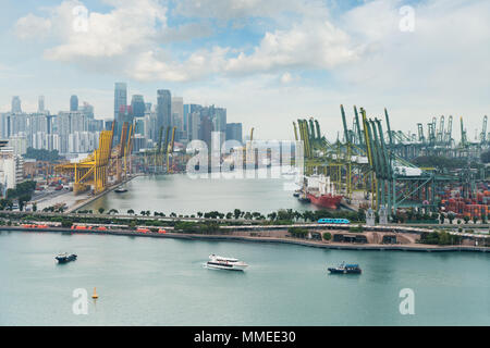 Singapur-Cargo-terminal, einer der verkehrsreichsten Import, Export, Logistik in der Welt, Singapore Häfen. Stockfoto