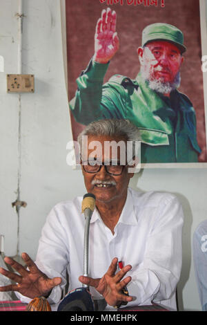 Guwahati, Indien. 11. Mai, 2018. CPI (M) Senior Assam Landeschef Hemen das Adressieren einer drücken Sie auf vorgeschlagene Unionsbürgerschaft Amendment Bill 2016 erfüllen, und verlangte eine sofortige Rücknahme der umstrittenen Staatsbürgerschaft (Amendment) Bill 2016. Quelle: David Talukdar/Pacific Press/Alamy leben Nachrichten Stockfoto