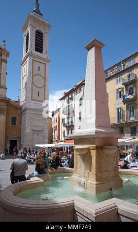 Place Rossetti, Gut und die Kathedrale des Heiligen Reparata, Nizza, Côte d'Azur, Alpes Maritimes, Südfrankreich, Frankreich, Europa Stockfoto