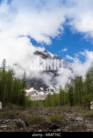 stürmisches Wetter in Bergen oder Giewont Peak, Tatra-Gebirge, Polen Stockfoto