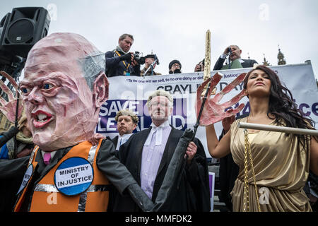 Barristers und Solicitors Protest in einer zweiten Masse Arbeitsniederlegung über Kürzungen bei Prozesskostenhilfe. Westminster, Großbritannien Stockfoto