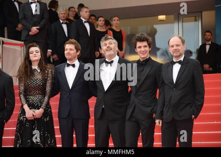 Cannes, Frankreich. 10. Mai, 2018. CANNES, Frankreich - 10. Mai: (L-R) Schauspielerin Adele Wismes, Schauspieler Pierre Deladonchamps, Regisseur Christophe Honoré, Schauspieler Vincent Lacoste und Schauspieler Denis Podalydes besuchen das Screening von 'Sorry Engel (Plaire, Aimer Et Courir Vite)' während der 71st jährlichen Filmfestspiele von Cannes im Palais des Festivals am 10. Mai 2018 in Cannes, Frankreich. Credit: Frederick Injimbert/ZUMA Draht/Alamy leben Nachrichten Stockfoto