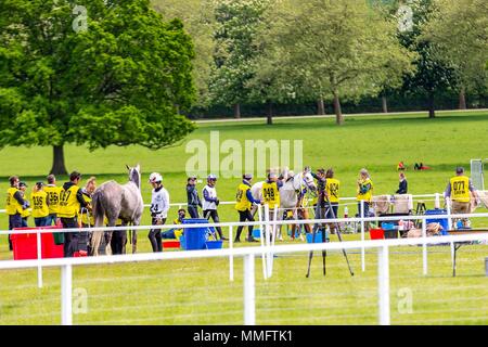 Windsor, Großbritannien. 11. Mai 2018. Tag 3. Royal Windsor Horse Show. Windsor. Berkshire. UK. Ausdauer beenden. 11.05.2018. Credit: Sport in Bildern/Alamy leben Nachrichten Stockfoto
