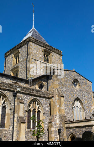 Ein Blick auf die St. Nikolaus Kirche in der Marktgemeinde Arundel in West Sussex, UK. Stockfoto