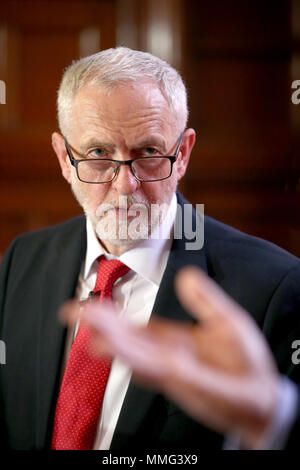 Der Führer der Jeremy Corbyn im Fairfield Ship Building Museum in Glasgow, wo der Labour Party für die Unterstützung der britischen Schiffbau als Teil einer umfassenderen Strategie für die Industrie und die von der konservativen Regierung aufgerufen, um zu gewährleisten, dass drei neue königliche Flotte Hilfsschiffe in heimischen Werften gebaut werden. Stockfoto