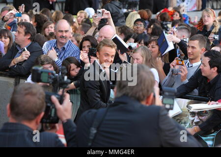 UK - Unterhaltung - Tom Felton bei der UK Film Premiere von HARRY POTTER UND DIE HEILIGTÜMER DES TODES - Teil 2, der Trafalgar Square, London vom 7. Juli 2011 Stockfoto